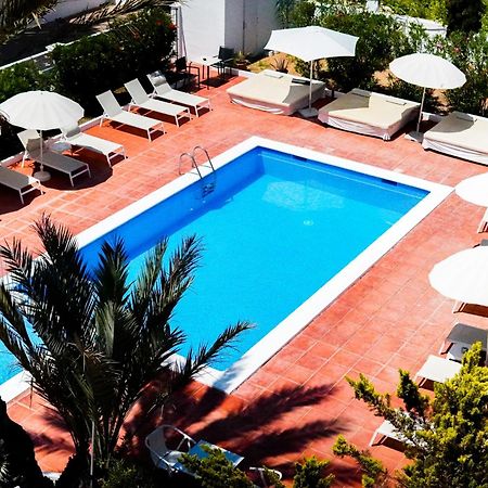 Typic Sandic Apartments Es Cana المظهر الخارجي الصورة